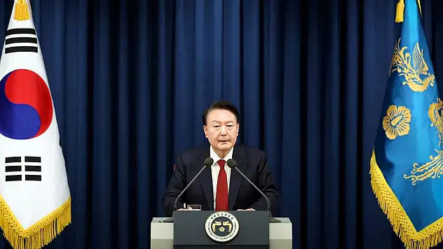 Güney Kore'de 'sıkıyönetim' ilan edildi