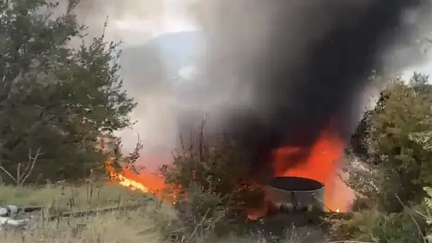 Alanya'da depodaki yangın muz sarartma tesisine sıçradı