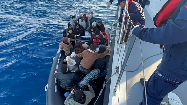 Marmaris açıklarında 31 düzensiz göçmen yakalandı