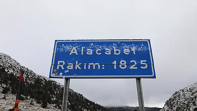 Konya'da kar yağdığında ilk kapanan yol