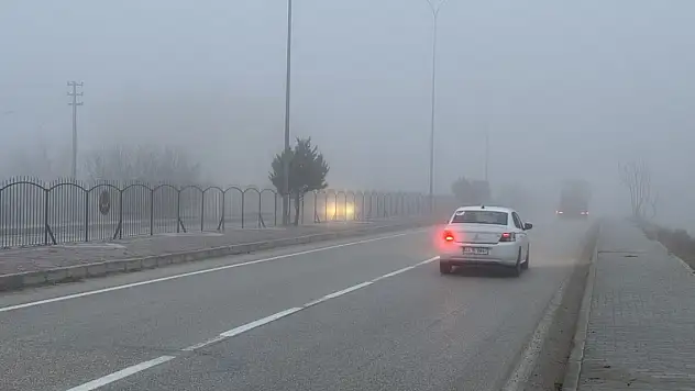 Konya-Ankara kara yolunda sis etkili oluyor