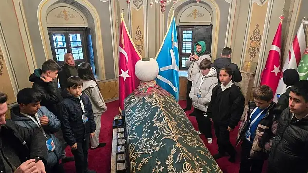 Konyalı öğrenciler ecdadı ziyaret etti