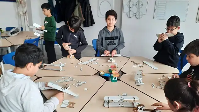 Kulu'da öğrencilere Dünya Sivil Havacılık Günü etkinliği