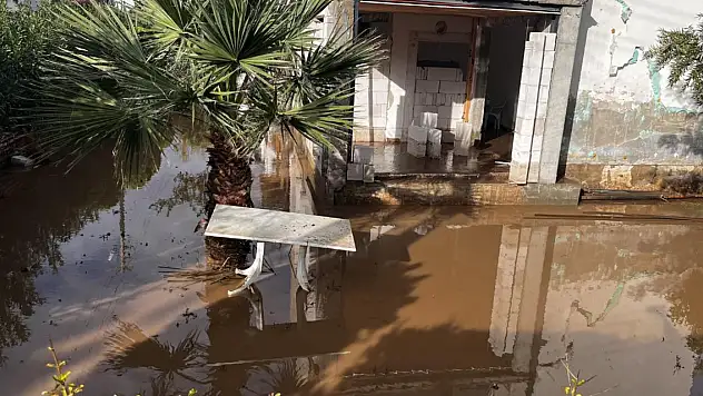 Bodrum'da 60 ev ve 2 iş yerini su bastı