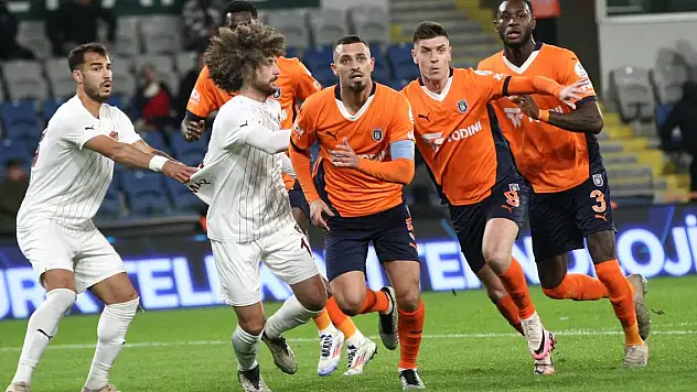 Başakşehir çıkışa geçti: 3 gollü galibiyet