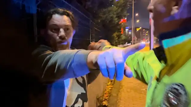 'Haritadan yer beğenin' dedi, polislere böyle saldırdı