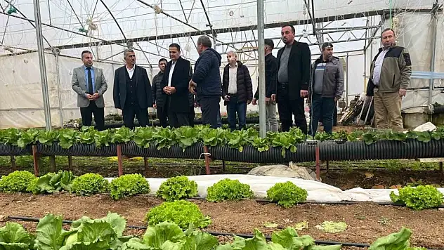 Beyşehir'de yaz seraları üreticilerle buluşturuldu