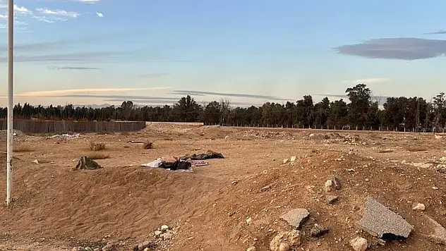 Suriye'de havalimanı yolunda yaklaşık 100 kişiye ait ceset kalıntıları bulundu