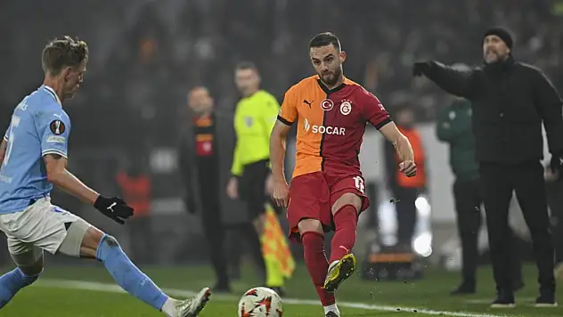 Son Dakika! Galatasaray, İsveç'te galibiyeti kaçırdı