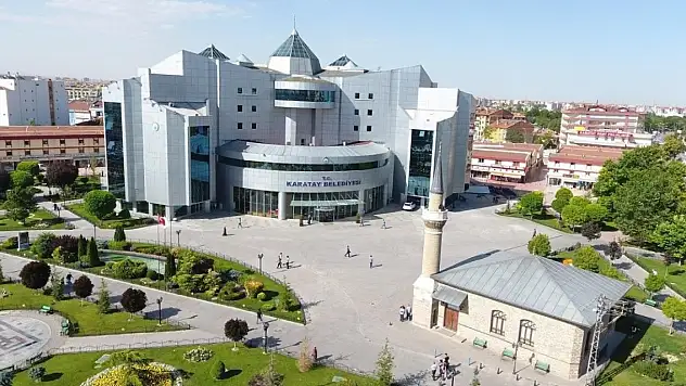 Konya Karatay Belediyesi'nde bir kişi kendini vurdu!