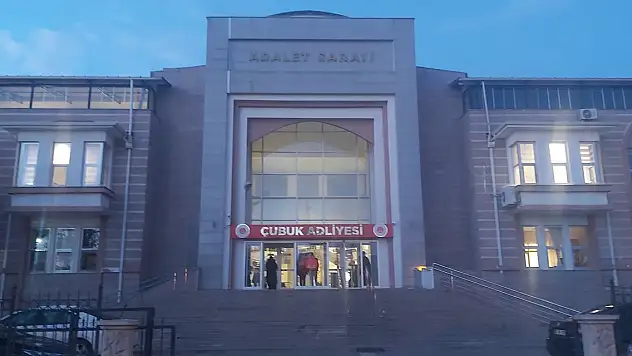 Av sırasında kuzenini vuran çocuk ve ailesi tutuklandı