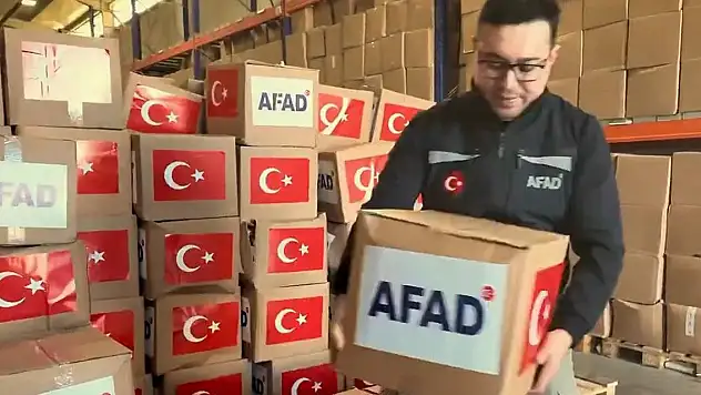 AFAD, Münbiç'te 1365 aileye gıda kolisi ulaştırdı