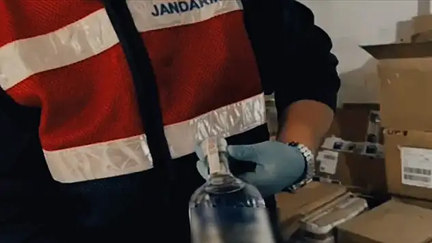 Ülke genelinde operasyon... 40 bin 388 litre sahte ve etil alkol ele geçirildi