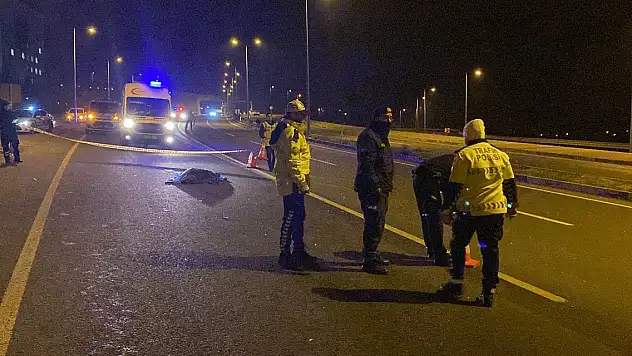 Otomobilin çarptığı yaya öldü