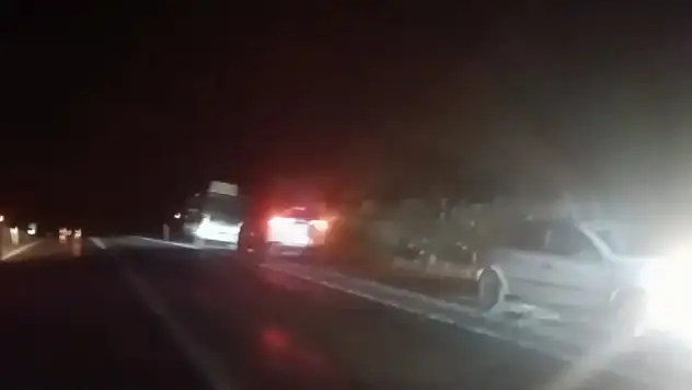 Mardin'de yolcu minibüsü ile hafif ticari araç çarpıştı: 5 yaralı