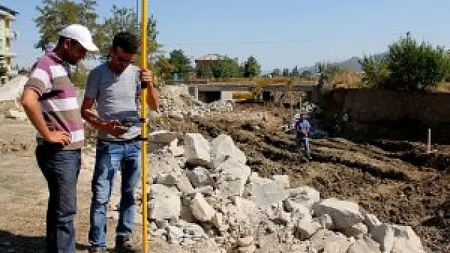 Seydişehir'de Akçay Deresi ıslah ediliyor