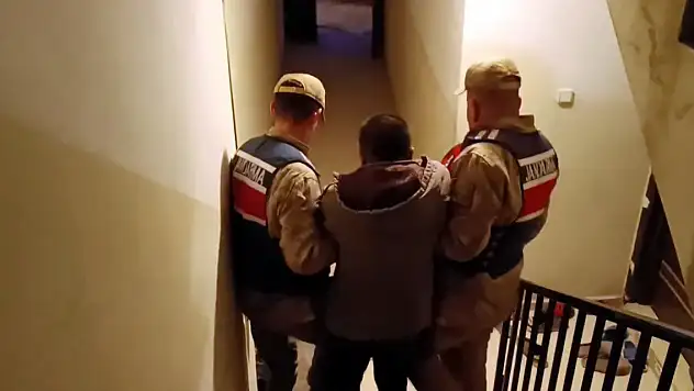 19 ilde terör operasyonu: 40 şüpheli yakalandı