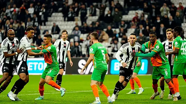 Beşiktaş, Alanyaspor'la berabere kaldı