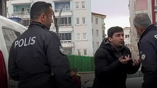 Aksaray'da gözaltına alınmak istenen şahıstan polislere: Bak vallahi beni döv