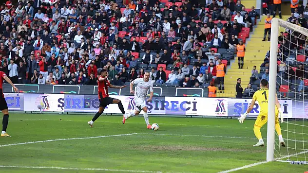 Konyaspor direkleri dövdü!