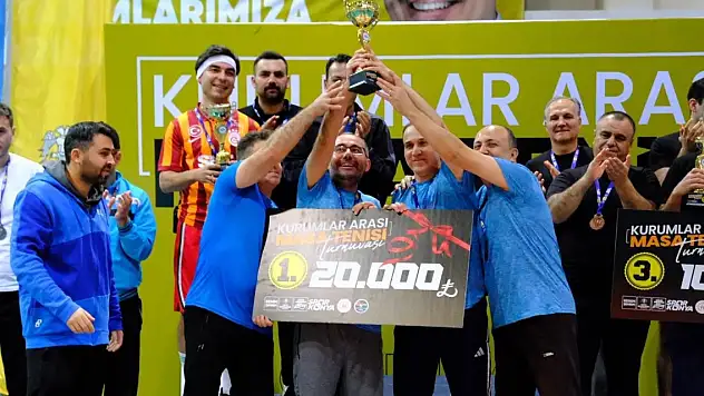 40 takım, 200 sporcu ile mücadele etti! 'Konyalı Muallimler' birinci oldu