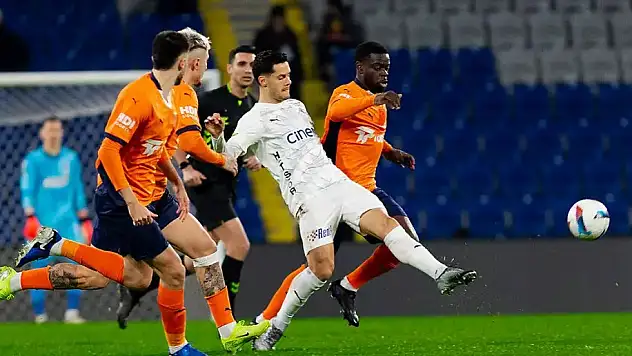 4 gollü İstanbul derbisinde kazanan çıkmadı