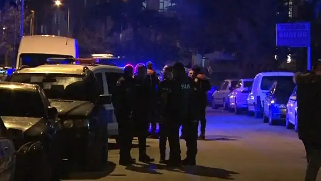 Ankara'da kahvehanede husumetliler arasında silahlı kavga 2 yaralı