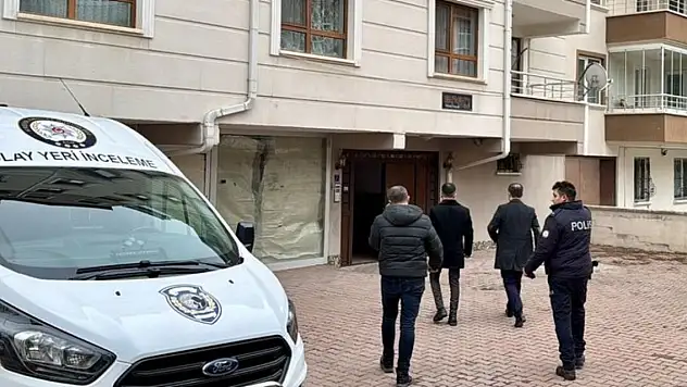 9 aylık hamile kadın evinde ölü bulundu