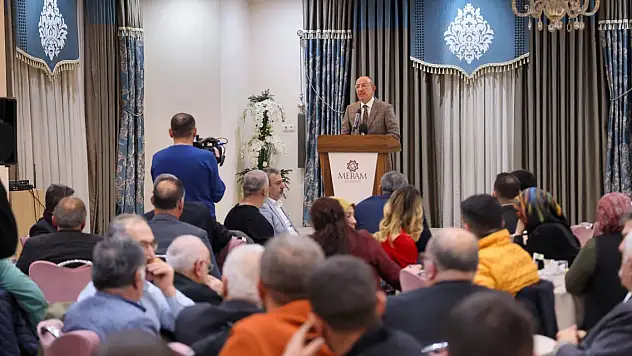 Meram'da muhtarlarla yıl değerlendirmesi