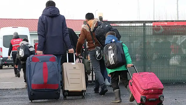 Bakan Yerlikaya son 18 günde ülkesine dönen Suriyelilerin sayısını açıkladı