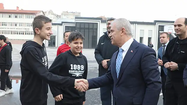 Vali İbrahim Akın'dan Konya Lisesi'ne ziyaret