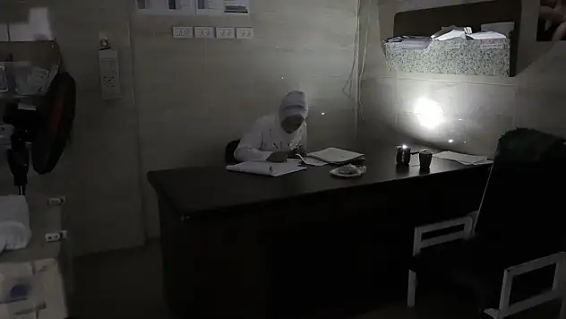 Katil İsrail ordusu Kemal Advan Hastanesi'ni hizmet dışı bıraktı