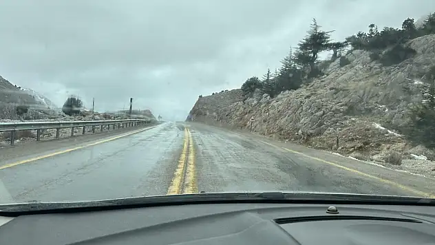 Alacabel'e kar yağışı başladı