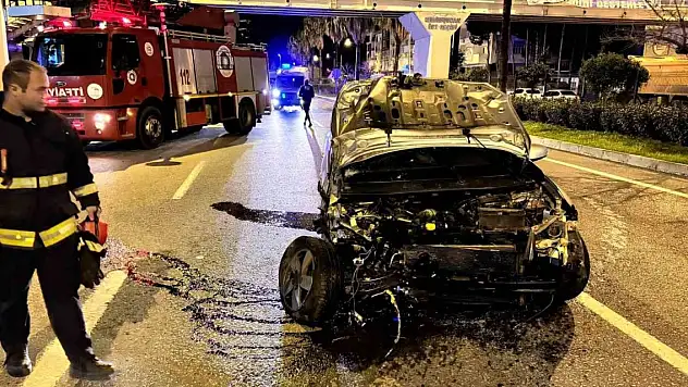 Antalya'da kaza: Hurdaya dönen araçtan fırlayan sürücü hayatını kaybetti