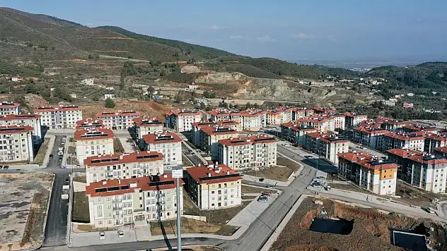 Depremzedeler 2025 yılına konutlarında giriyor