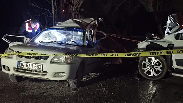 Sinop'ta iki otomobilin çarpıştığı kazada 2 kişi öldü, 2 kişi yaralandı