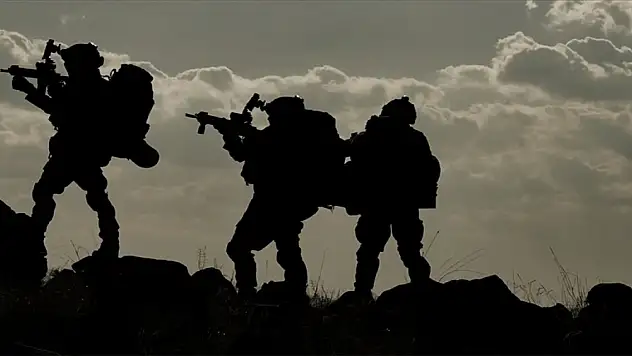 Son Dakika! 10 PKK'lı terörist etkisiz hale getirildi