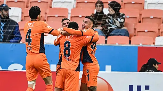 Başakşehir, Adana deplasmanında tek golle kazandı