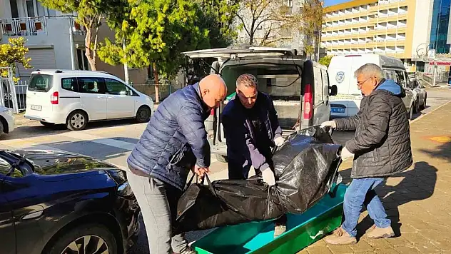 Evinde ölü bulundu