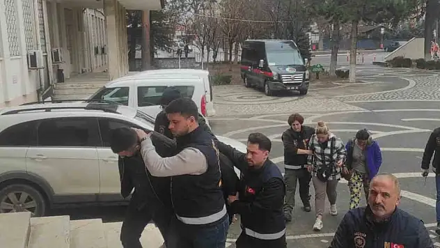 Konya'da uyuşturucu operasyonu: 9 gözaltı