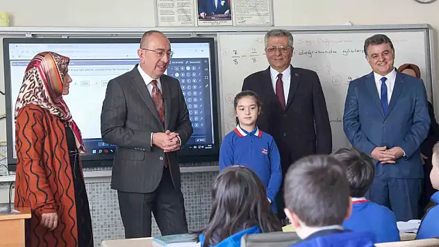 Meram eğitimde çıtayı yükseltiyor