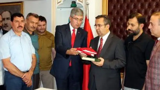 Konya'da gazetecilerden Emniyet Müdürü Demir'e ziyaret