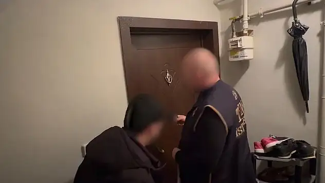 İstanbul'da FETÖ'nün 'gaybubet' evlerine operasyon: 4 gözaltı