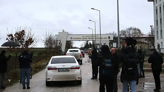DEM Parti heyetinden Selahattin Demirtaş'a ziyaret... Sırrı Süreyya Önder'den açıklama