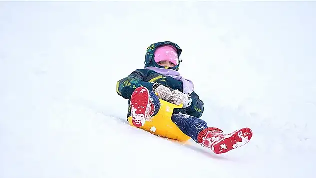 Bir ilde okullar tatil edildi