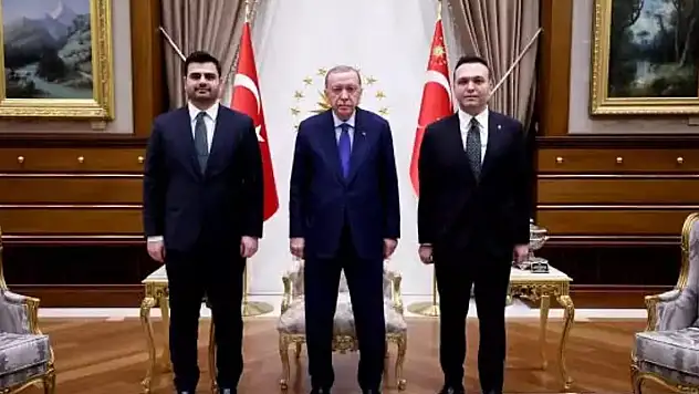 AK Parti'de bayrak değişimi! Yeni Gençlik Kolları Başkanı belli oldu