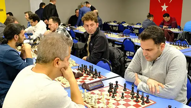 Kurumlararası Satranç Turnuvası strateji ve zekayı buluşturdu