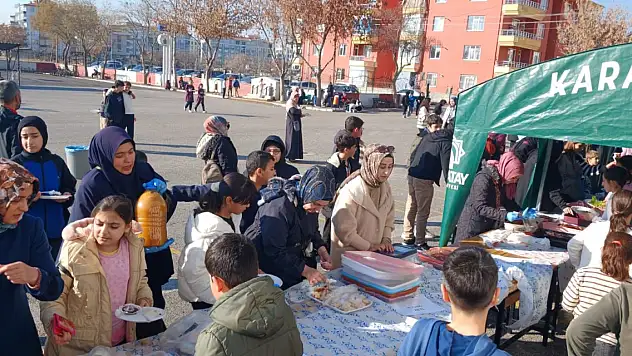 'Gazzeye Şefkat Eli' kermesi düzenlendi