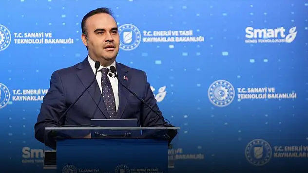 Bakan Kacır: Türkiye, güneş paneli üretiminde Avrupa'da lider konumda