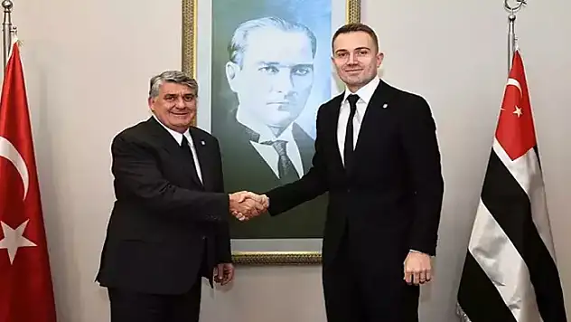 Beşiktaş, Mert Günok ile sözleşme yeniledi!